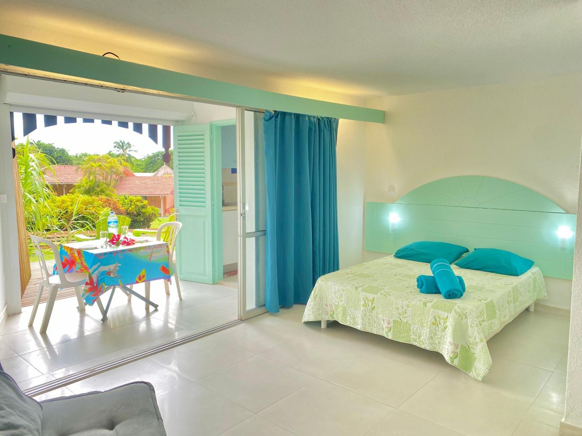 Studio Petite Plage - Pieds Dans L'Eau Sainte-Anne Zewnętrze zdjęcie